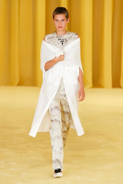Look 2
